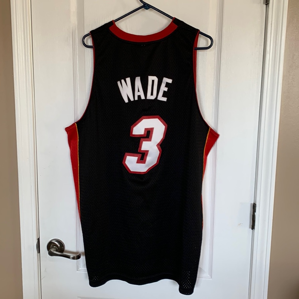 Vintage Reebok Dwyane Wade Miami Heat Jersey